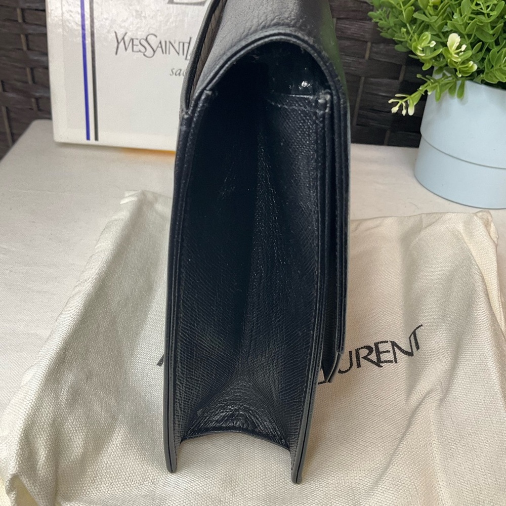 Yves Saint Laurent Vintage Black Leather Clutch - Picture 5 of 11